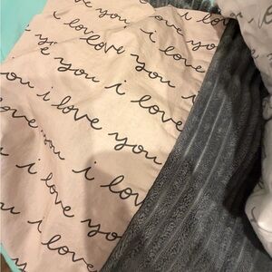 Pink and Gray 'I Love You' Bedding Set
